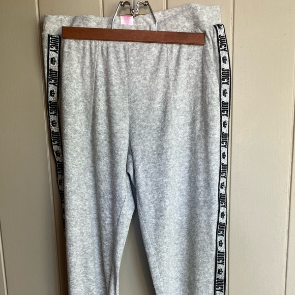 Juicy Couture Pants - Juicy couture sweat pants with glitter on the side